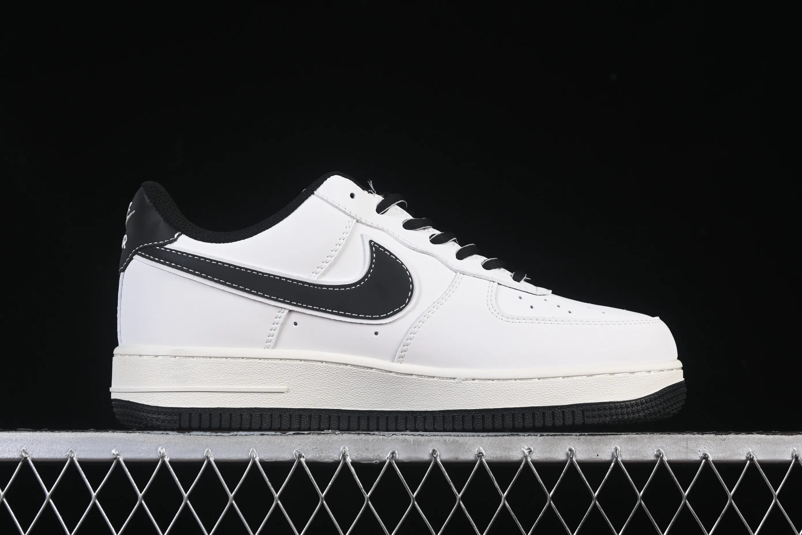 All categories Nk Air Force 1 Air Force series Nk Air Force 1 Low Air Force low-top Nike Air Force 1'07 Low Stusi co-branded beige hook black bottom Air Force 1 low-top casual sneakers CS5288-037